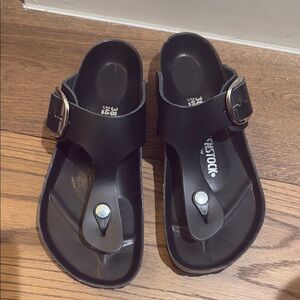 Birkenstock Gizeh Big Buckle Black Sandals